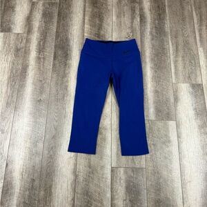 Nike Navy Cropped Leggings
